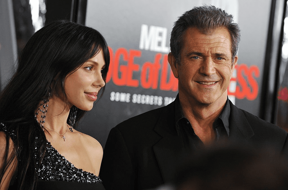 Mel Gibson und Oksana Grigorieva bei der Premiere von "Edge of Darkness" am26.01.10 in Los Angeles. | Quelle: Getty Images