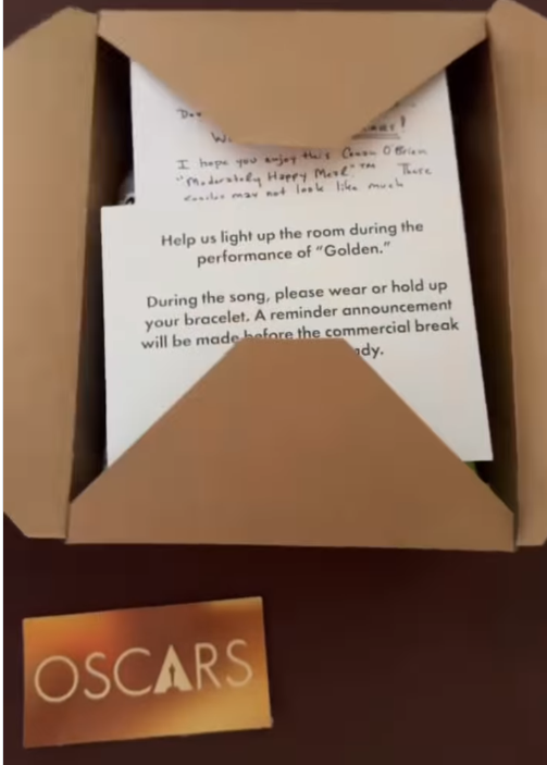 The box opens to reveal neatly placed cards on top, offering instructions and a welcome note. | Source: Instagram/instylemagazine
