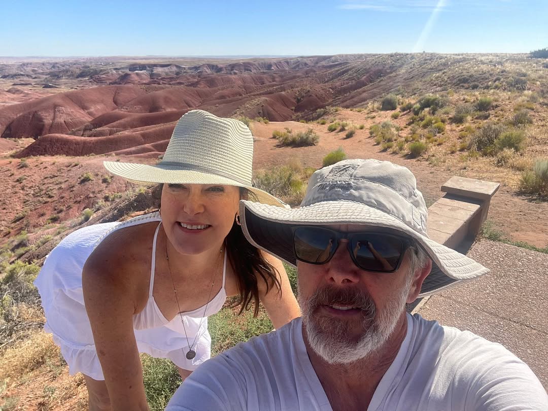 Michelle Knapp and Gary Cole from a post dated September 20, 2023. | Source: Instagram/michellemknapp