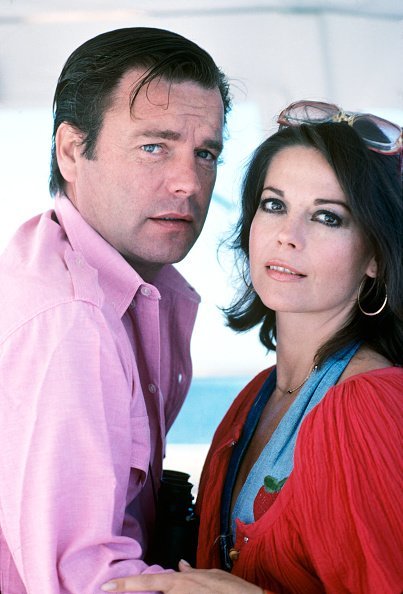 Natalie Wood and Robert Wagner on their yacht The Splendour | Photo: GettyImages