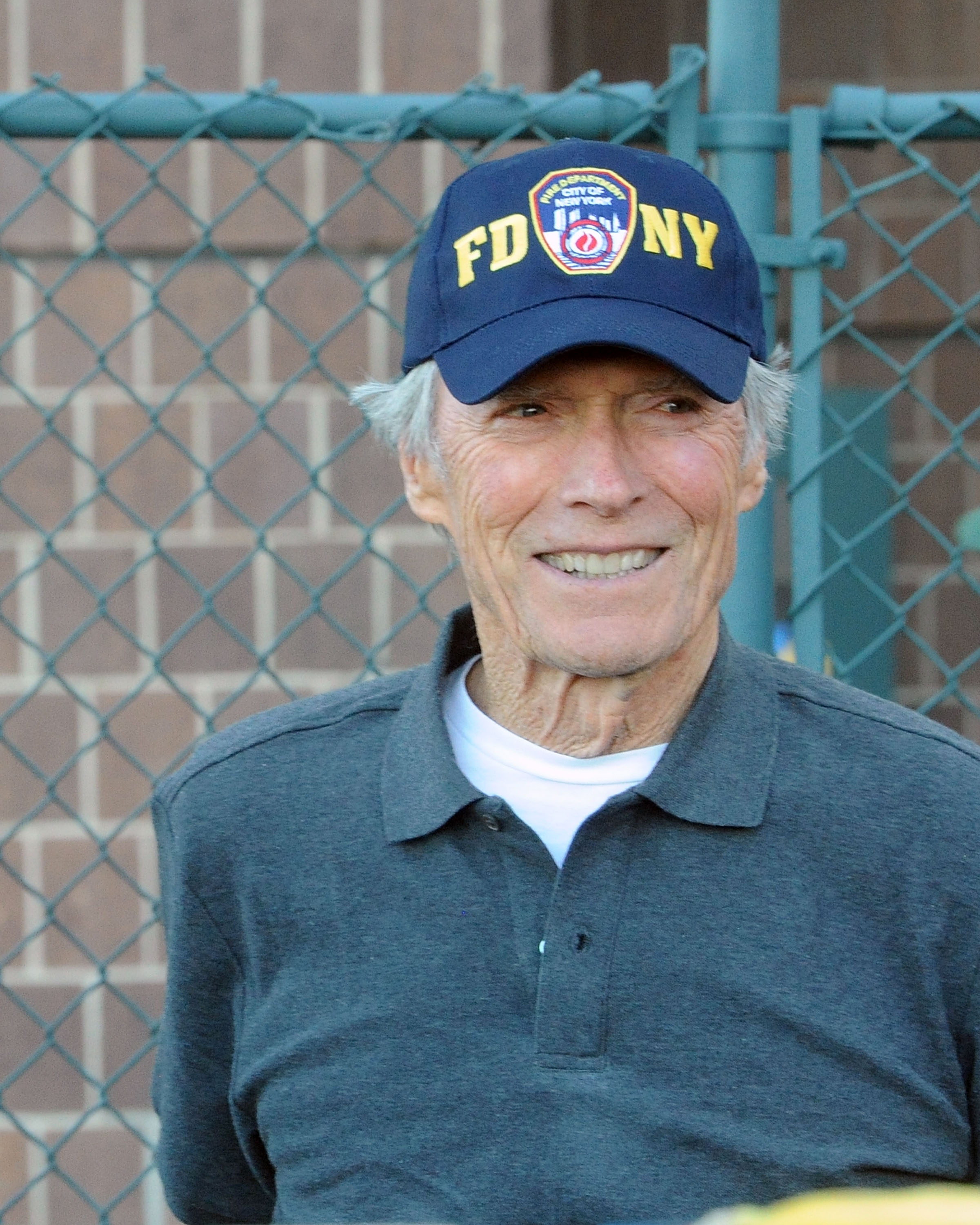 Clint Eastwood spotted on the set of "Sully" in New York City on October 7, 2015 | Source: Getty Images