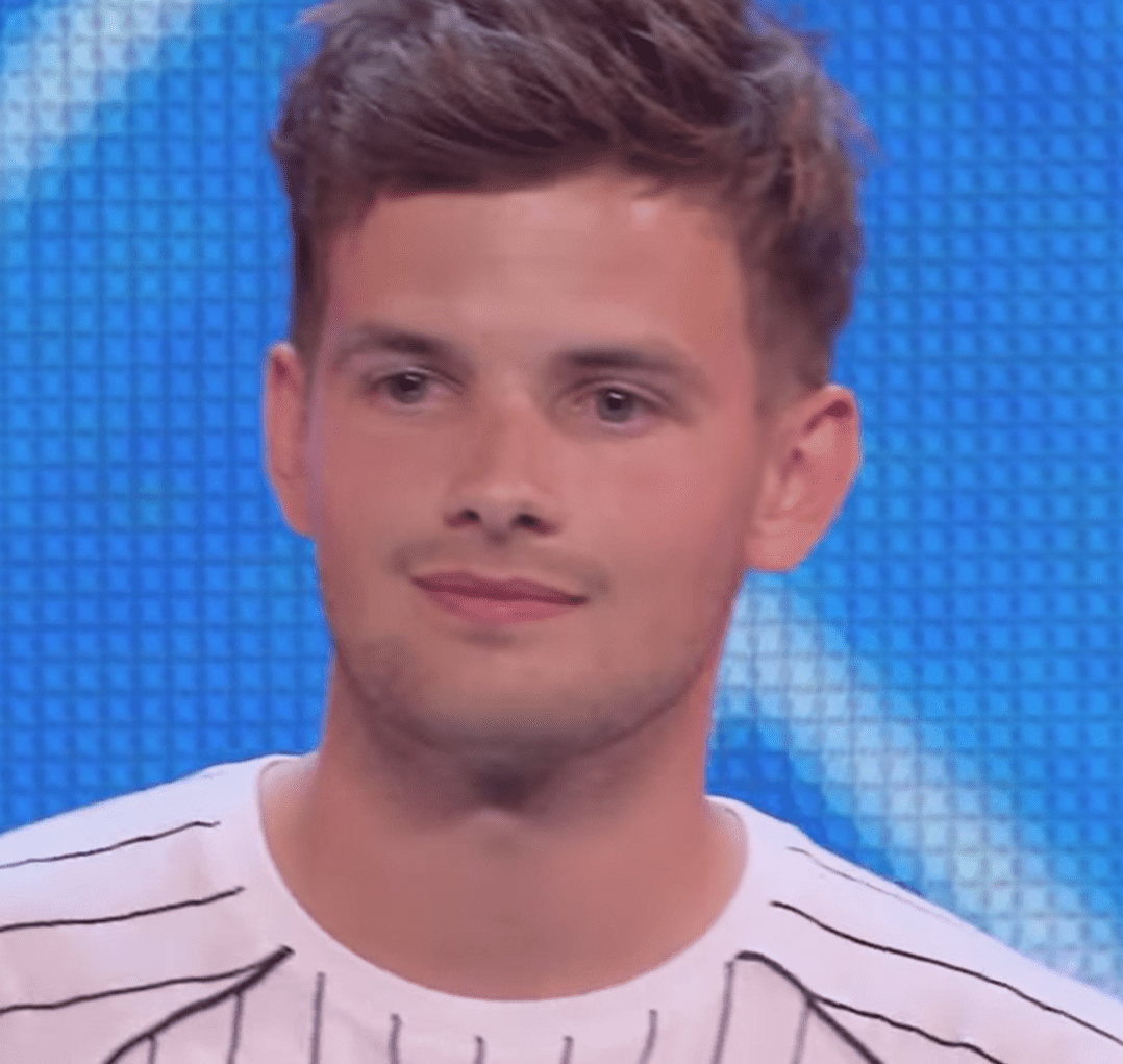 Tom Mann singing on "The X Factor" UK. | Source: youtube.com/TheXFactorUK