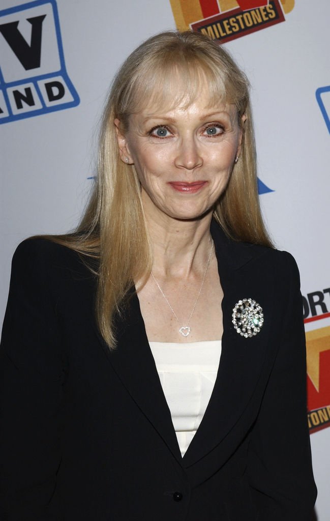 Shelley Long attends the Museum of Television and Radio Cocktail Party, 2004. | Source: Getty Images