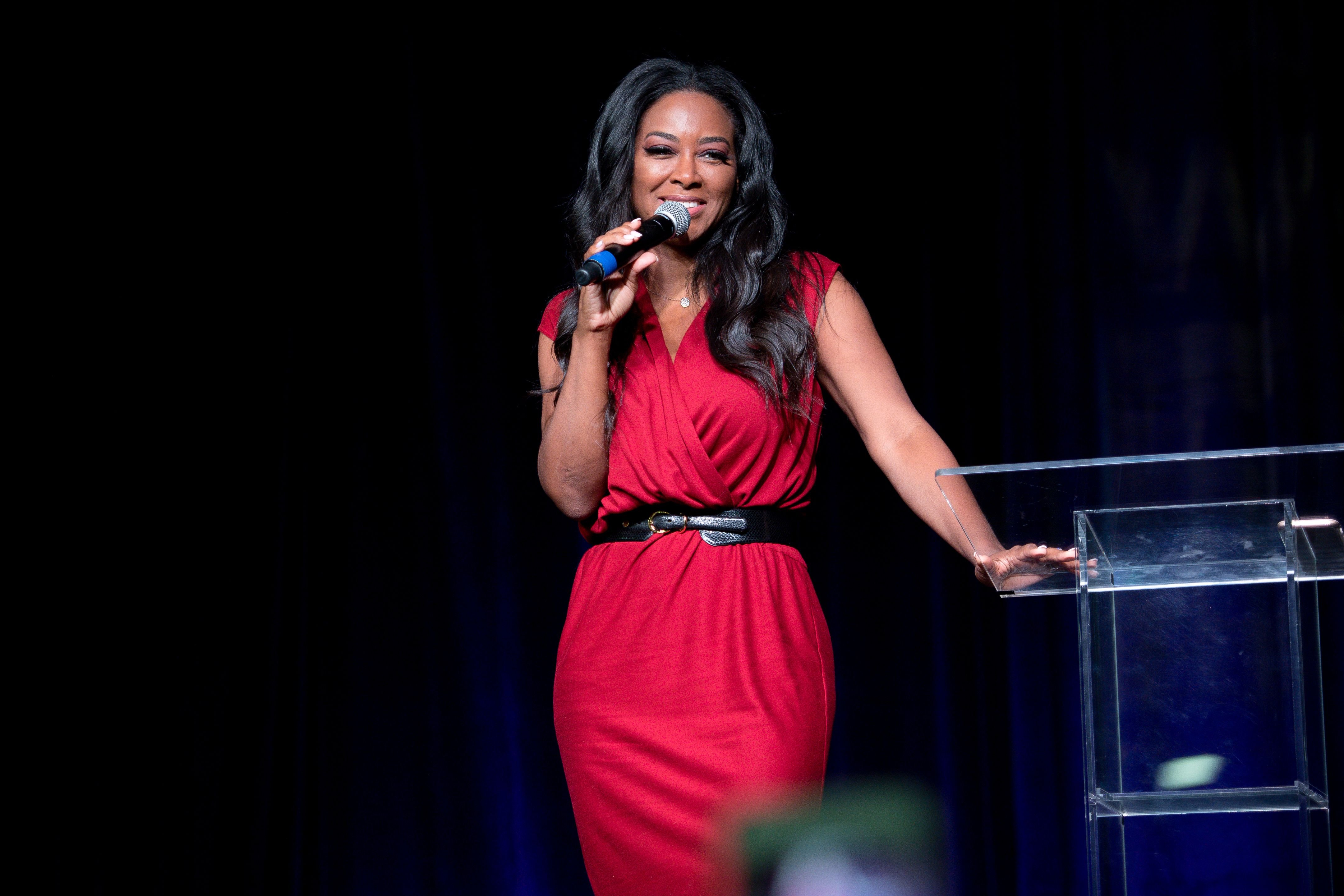 Kenya Moore spoke at the "Atlanta Ultimate Women's Expo" at Georgia World Congress Center on November 5, 2017 | Photo: Getty Images