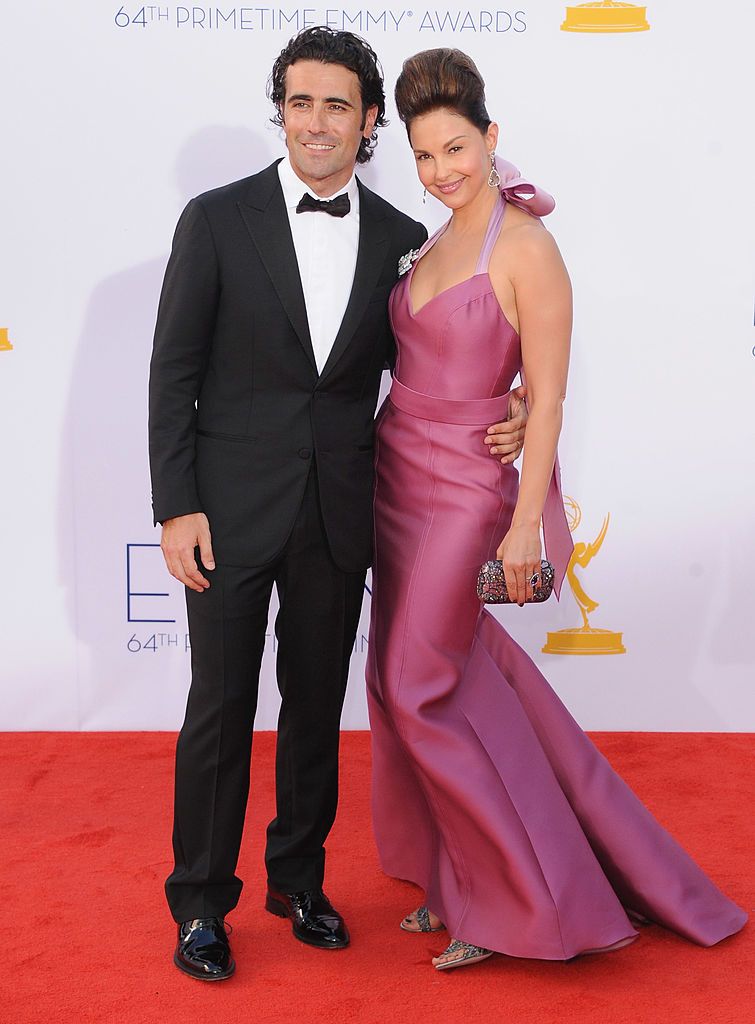 Ashley Judd and Dario Franchitti during the 64th Primetime Emmy Awards at Nokia Theatre L.A. Live on September 23, 2012, in Los Angeles, California. | Source: Getty Images
