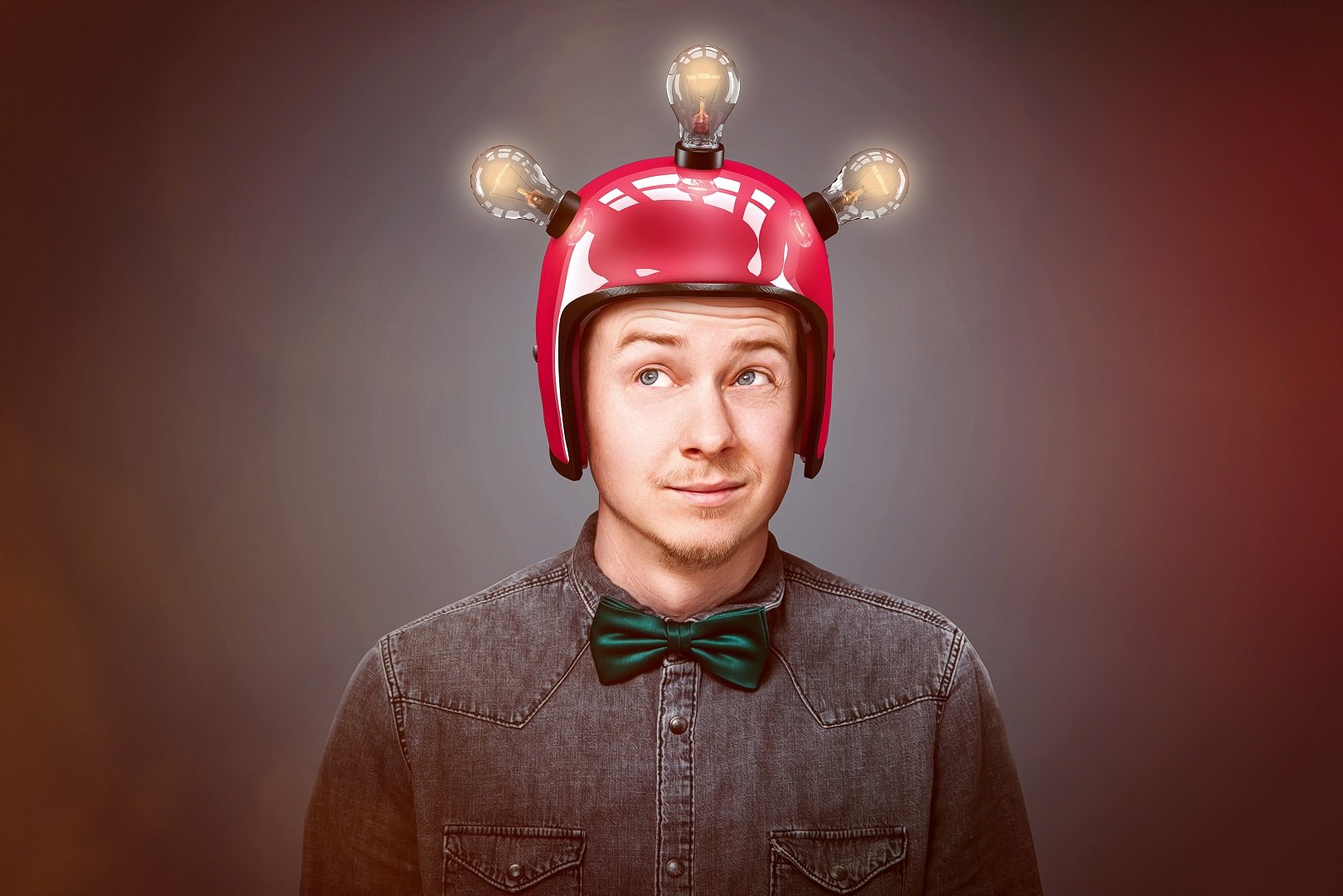 Hombre con casco telepático || Fuente: Shutterstock Hombre con casco telepático || Fuente: Shutterstock