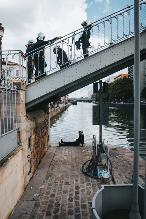 Image d'un secouriste | Photo : Pexels