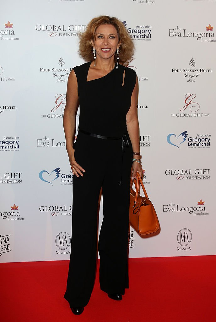 Corinne Touzet assiste au «gala du cadeau global» 2014. | Source : Getty Images