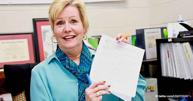 59-Year-Old Teacher from Atlanta Won $10,000 by Reading the Fine Print on Her Insurance Policy