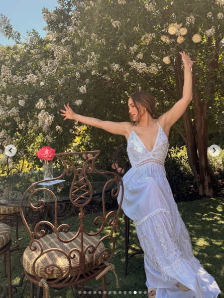 Jennifer Lopez posed in the garden area of her Hidden Hills home as she celebrated settling into the newly renovated property. | Source: Instagram/jlo