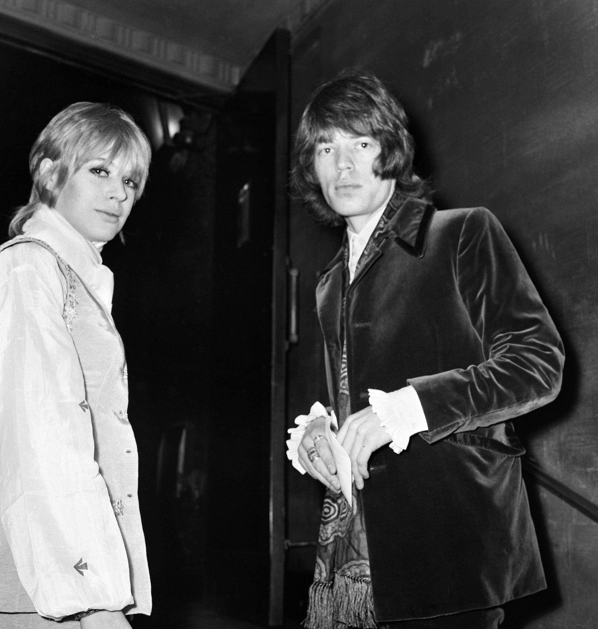 Marianne Faithfull and Mick Jagger attend the premiere of "2001 A Space Odyssey," in 1968 | Source: Getty Images