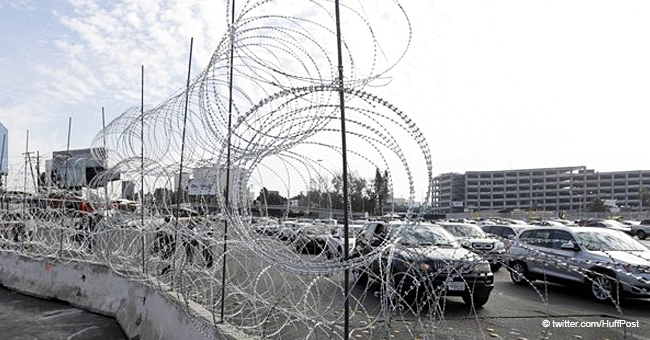 Mexicans Steal Border Concertina Wire Installed along Border Fence