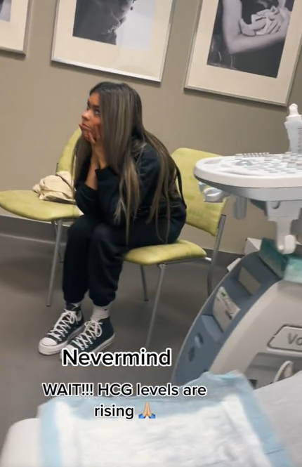 Taylor Frankie Paul waiting in a doctor's office, from a post dated November 22, 2022  | Source: TikTok/taylorfrankiepaul