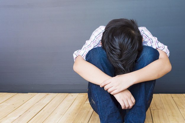 Niño triste | Imagen tomada de: Freepik Niño triste | Imagen tomada de: Freepik