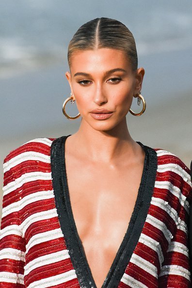 Hailey Bieber at Saint Laurent mens spring summer 20 show in Malibu, California | Photo: Getty Images