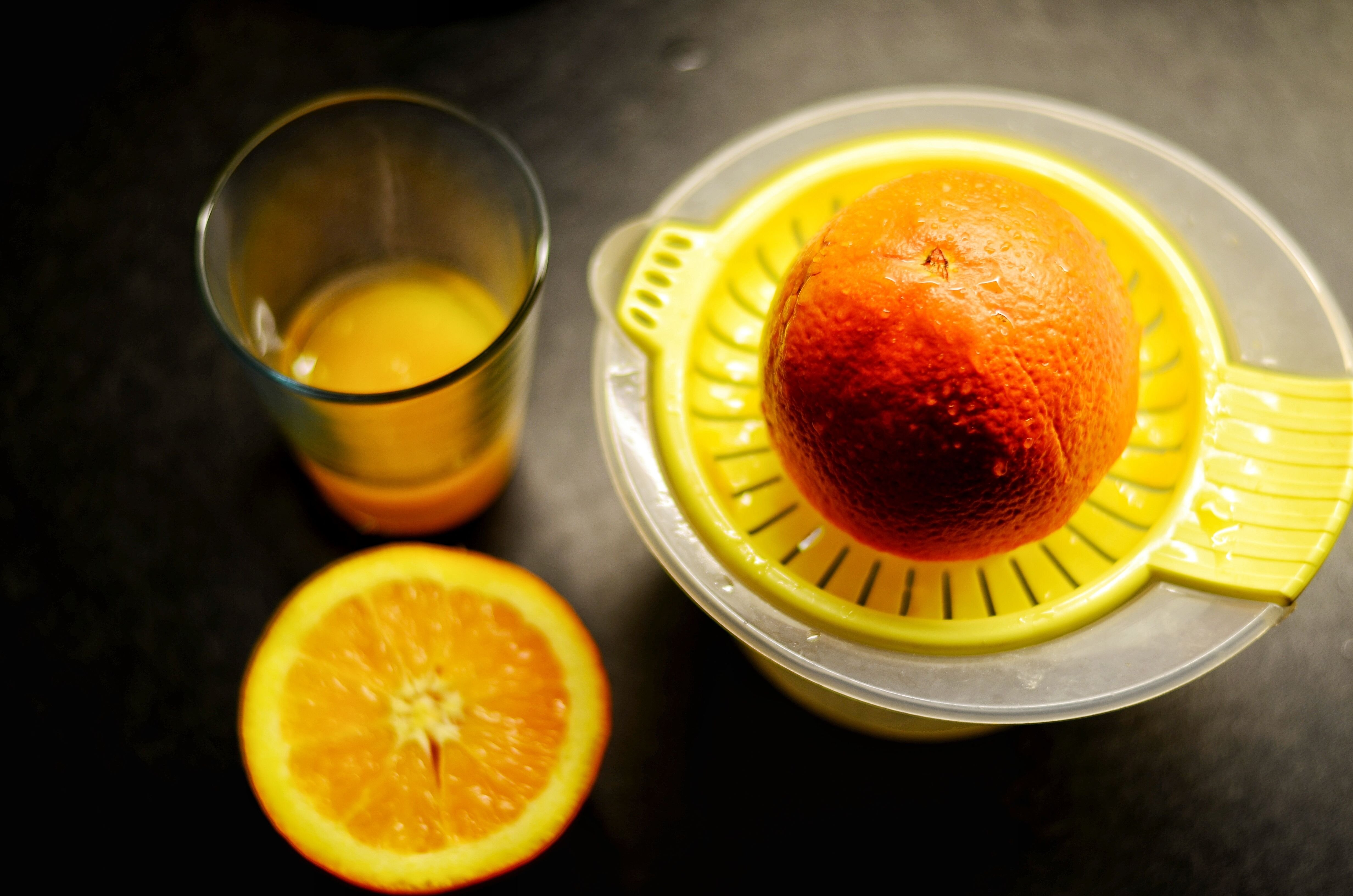 Freshly squeezed orange juice. | Source: Shutterstock