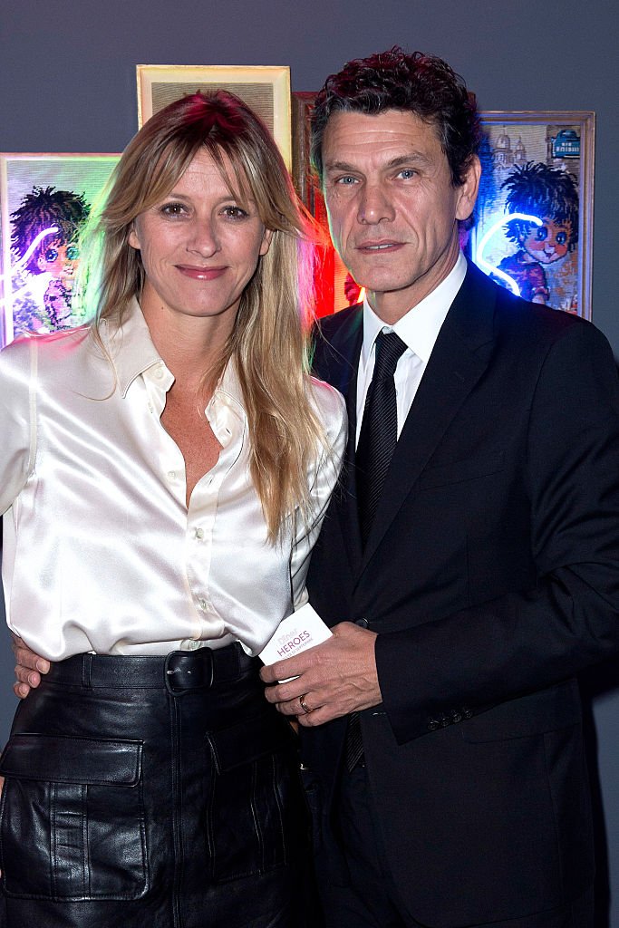 Marc Lavoine et son épouse Sarah assistent au dîner de vente aux enchères au profit de l'"Institiut Imagine" le 10 septembre 2015 à Paris, France. | Photo : Getty Images