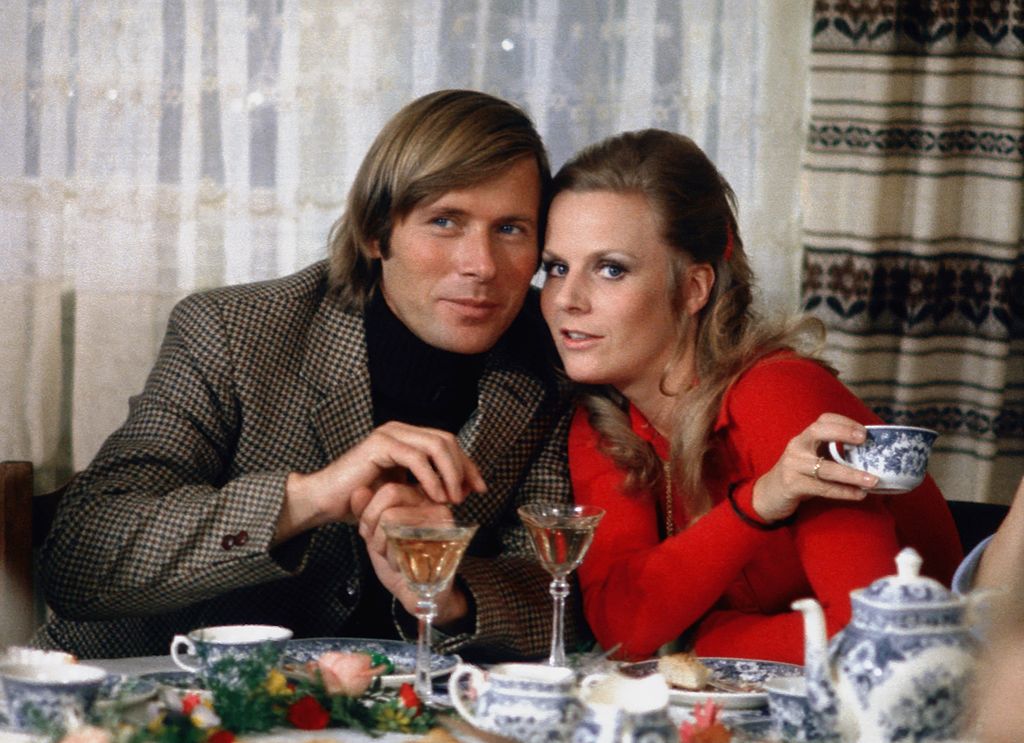 Ausgangstext Horst Janson und Heidi Brühl in den ZDF-Spielfilm "Die Zwillinge vom Immenhof" aus1973. (Foto von Peter Bischoff) I Quelle: Getty Images