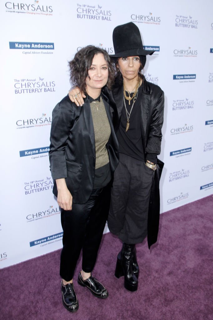 Sara Gilbert et Linda Perry. l Source : Getty Images