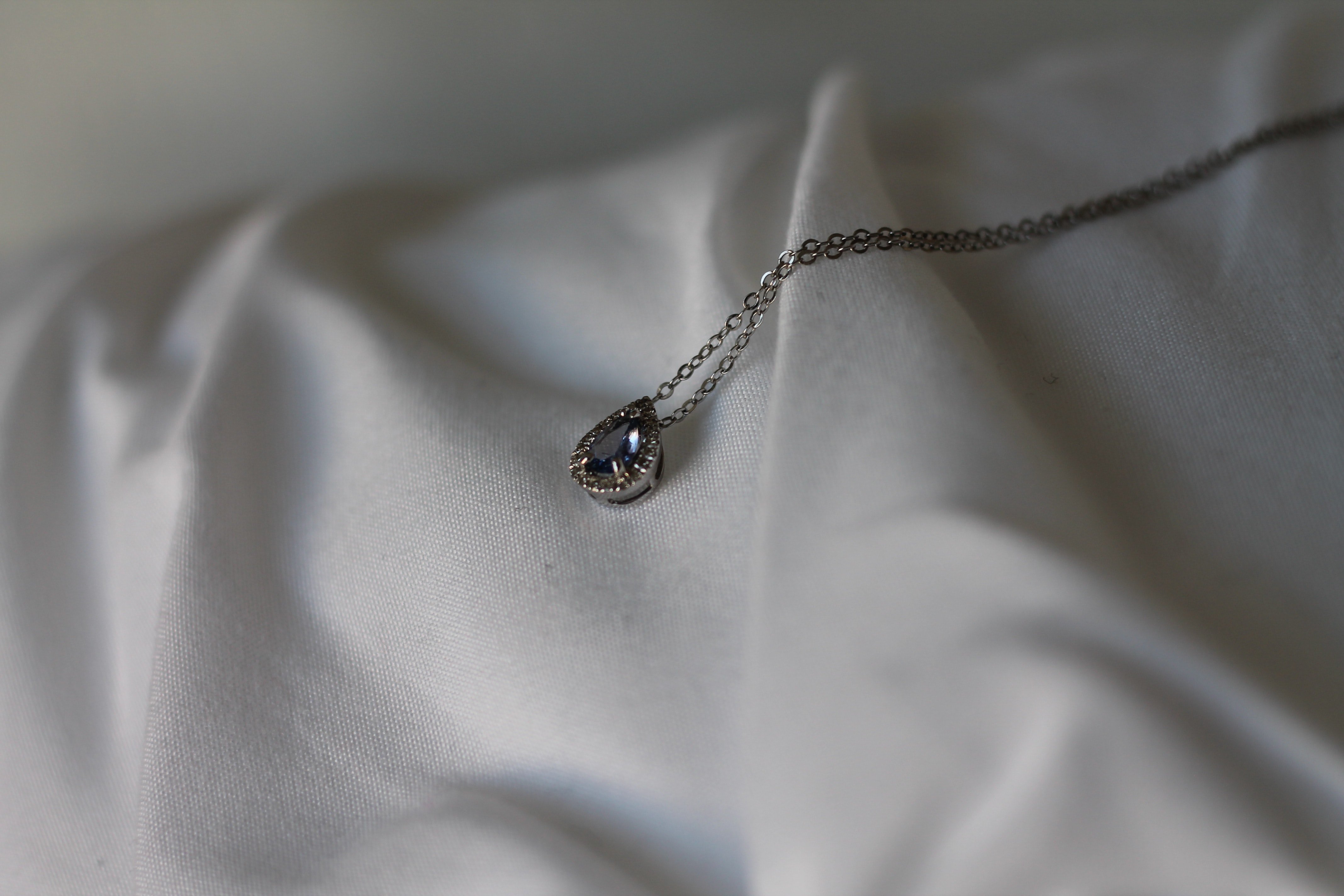 Janet found the diamond necklace in the stroller. | Source: Unsplash