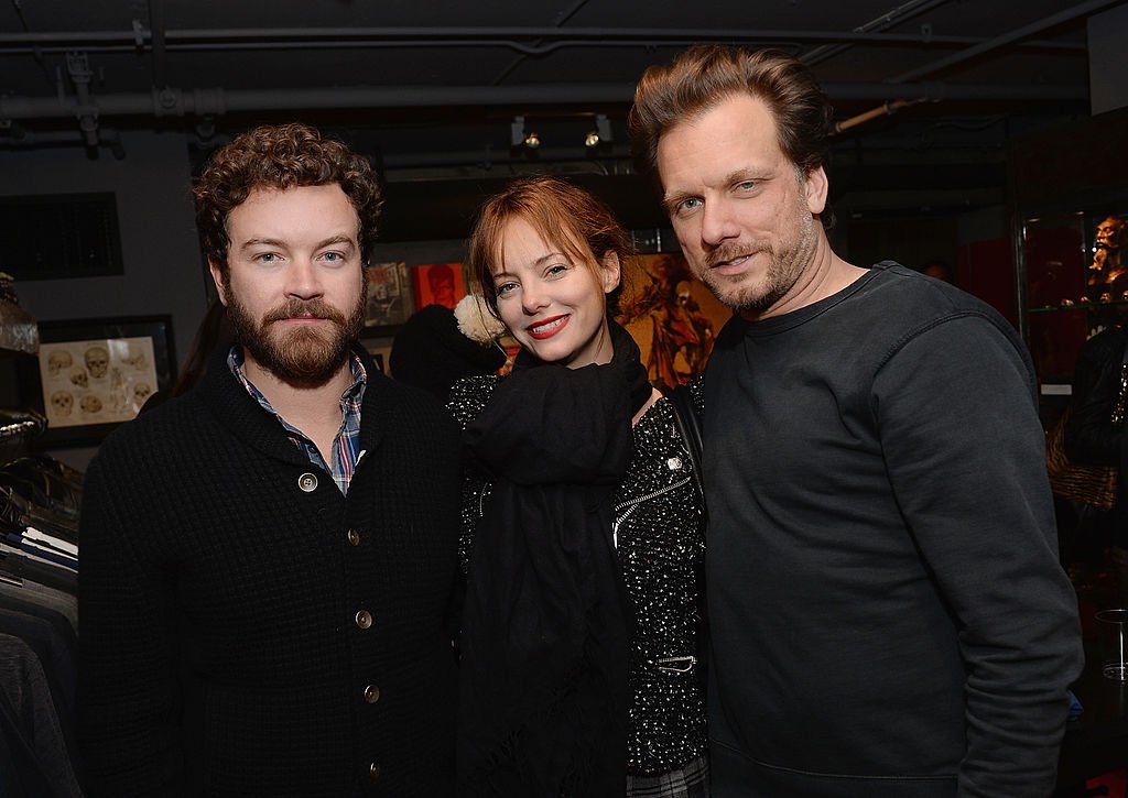 Danny Masterson, Bijou Phillips and Kelly Cole on December 5, 2013 in Los Angeles, California | Photo: Getty Images
