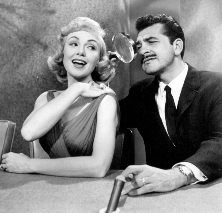 Promotional photo of Ernie Kovacs and Edie Adams from his television show "Take a Good Look." | Source: Wikimedia Commons 