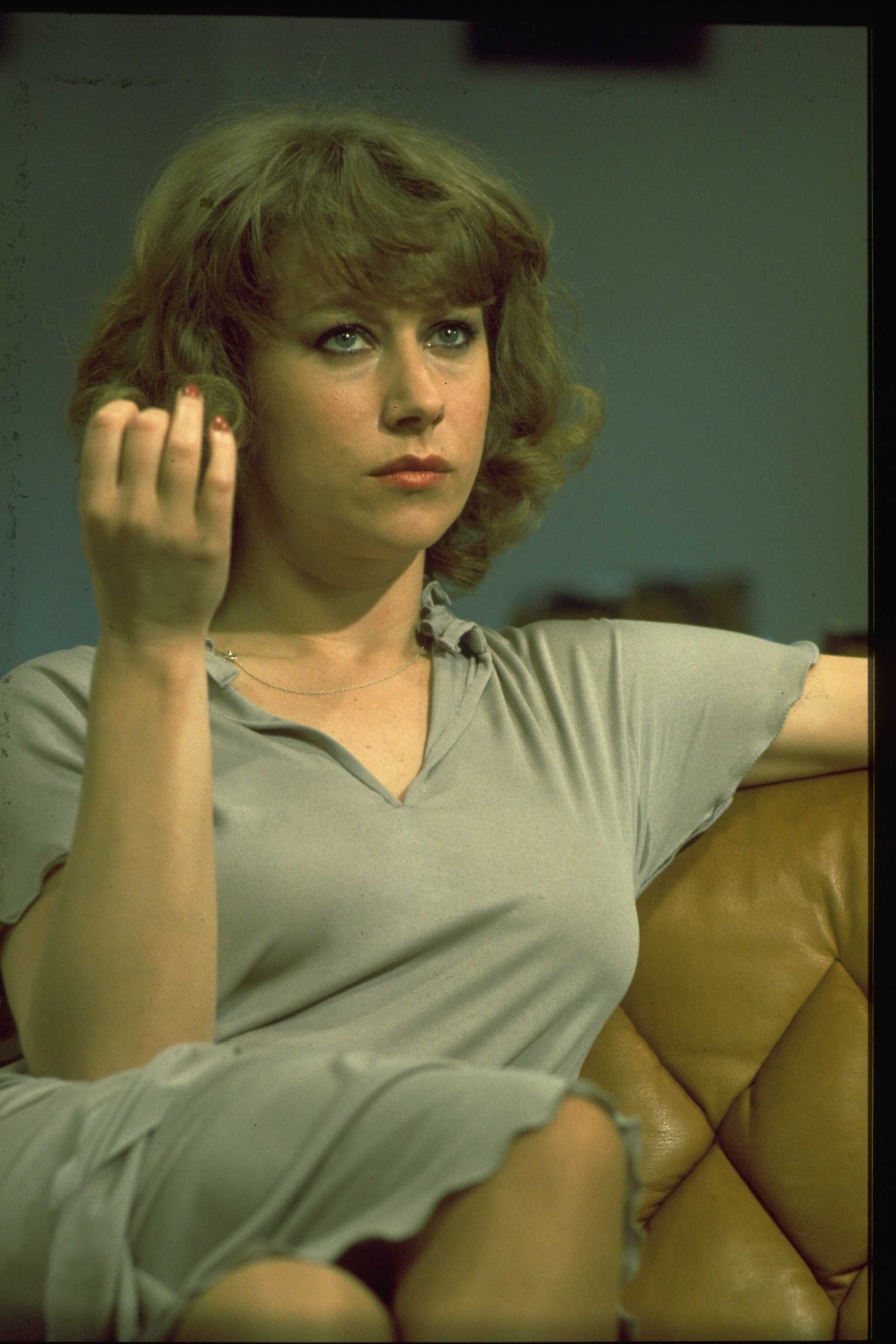 Helen Mirren on the set of "The Collection," 1975 | Source: Getty Images