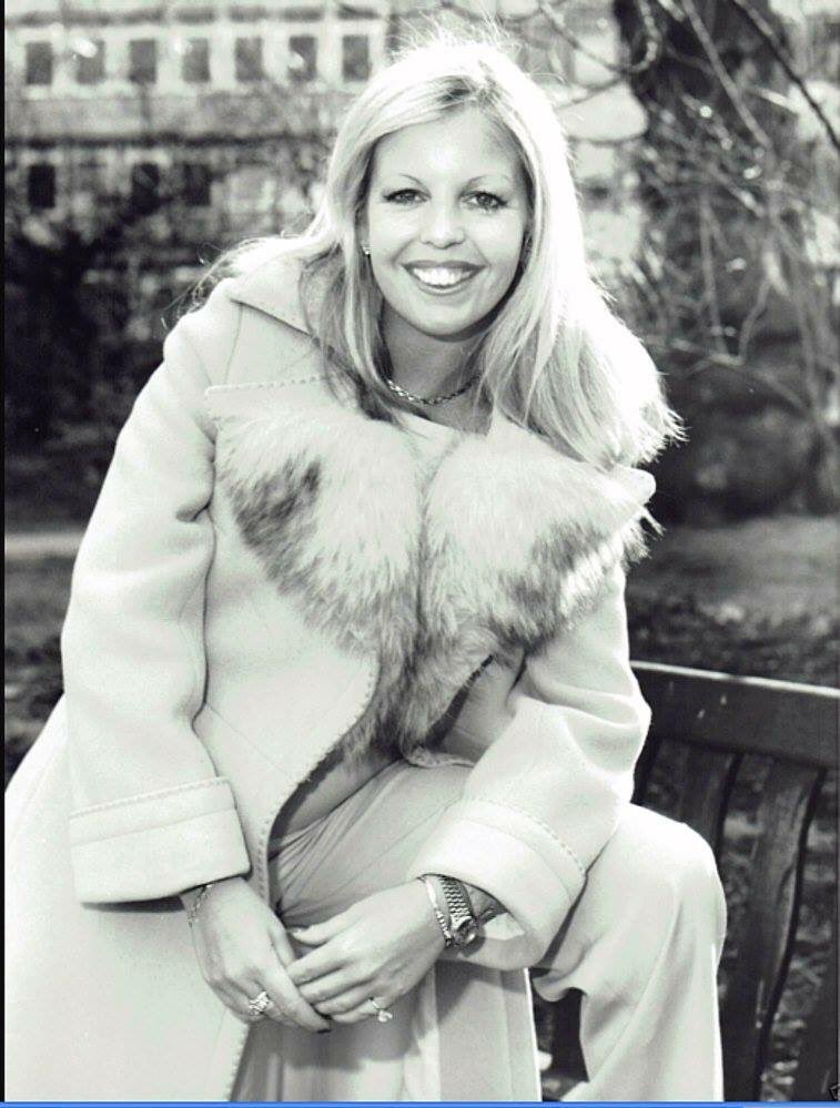 Publicity shot of actress Sally Thomsett in the late 70s | Source: Twitter/ Sally Thomsett 
