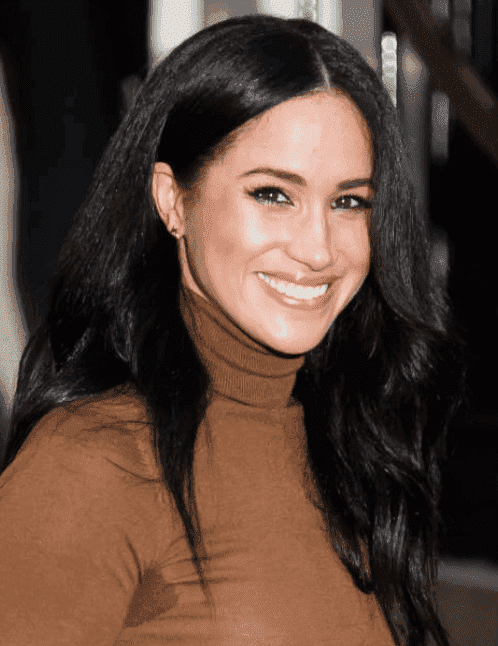 During her first public appearance for 2020, Meghan Markle waves at crowds as she leaves Canada House, on January 07, 2020, in London, England Source: Getty Images (Photo by Samir Hussein/WireImage)