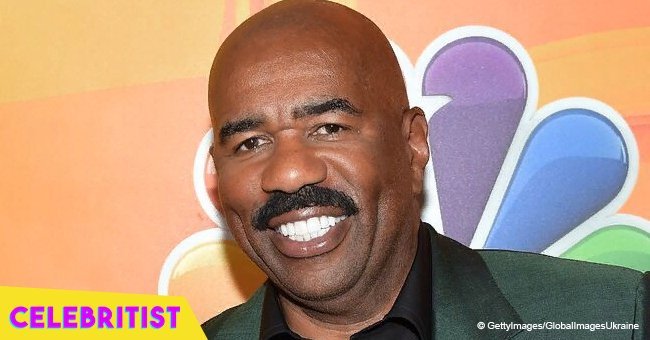 Steve Harvey gathered all his family in one photo and they are beautiful
