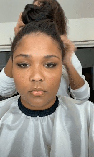 Lizzo Takes a Break from Wigs and Shows off Her Long Natural Hair