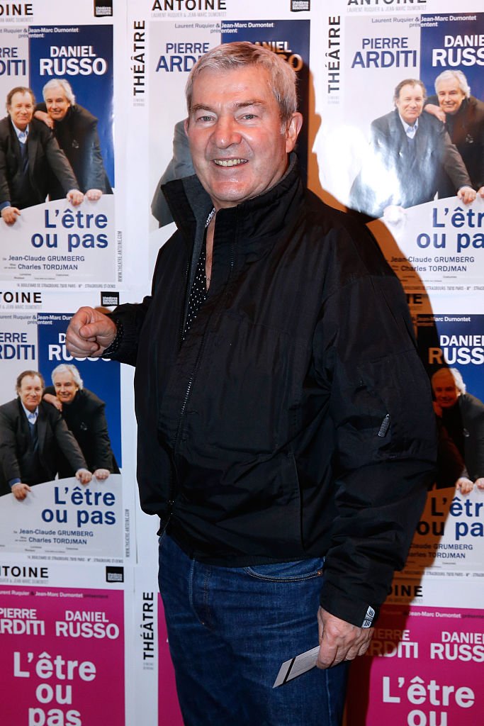  L'acteur Martin Lamotte assiste à " L'Etre ou pas " : pièce de théâtre au Théâtre Antoine le 21 mars 2016 à Paris, France.  | Photo : Getty Images
