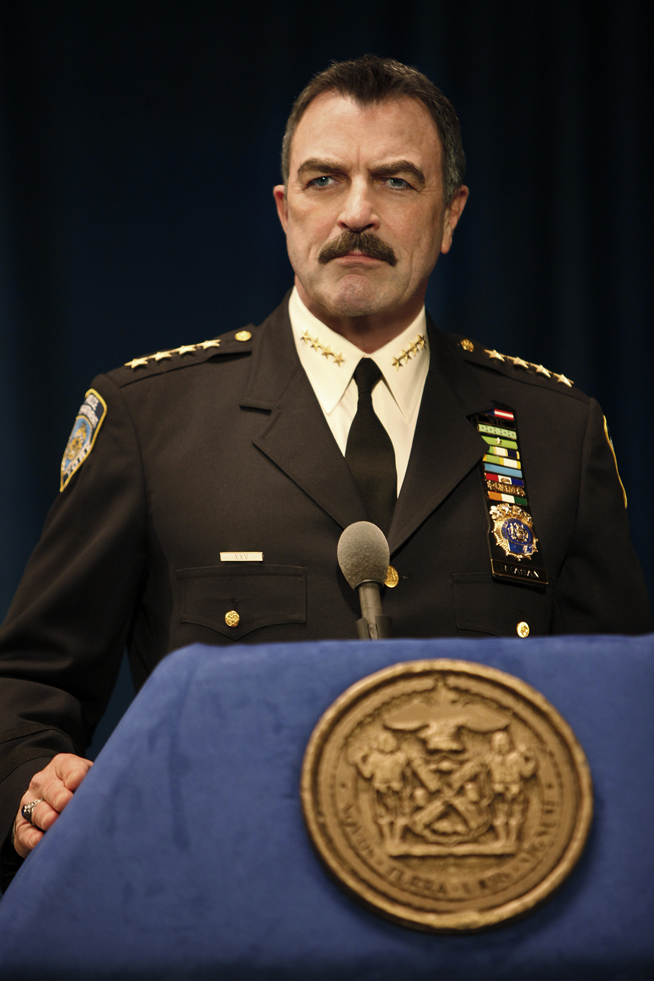 Tom Selleck on the set of "Blue Bloods," 2010 | Source: Getty Images