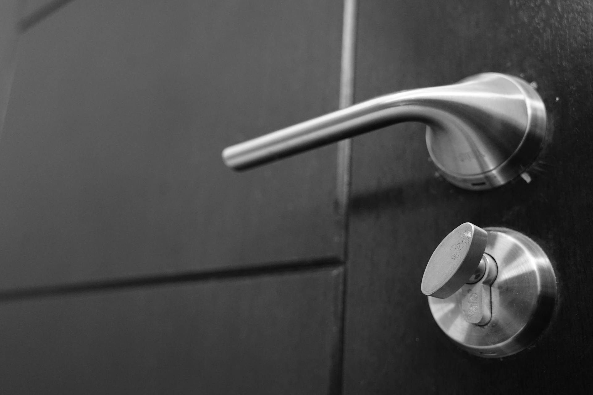 A doorknob | Source: Pexels