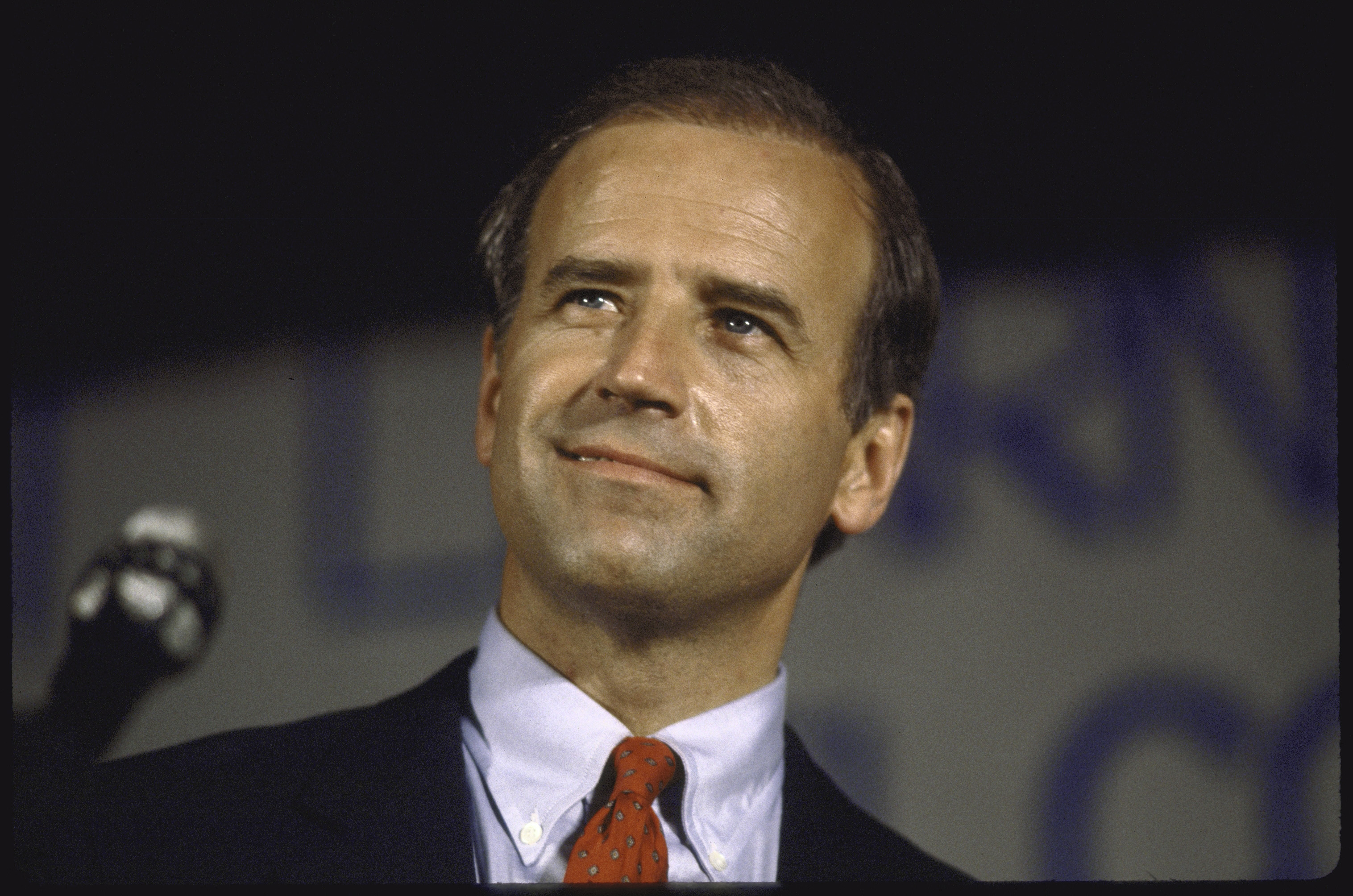 Senator. Joe Biden announcing his bid for 1988 Democratic presidential nomination in June 1, 1987 | Source: Getty Images