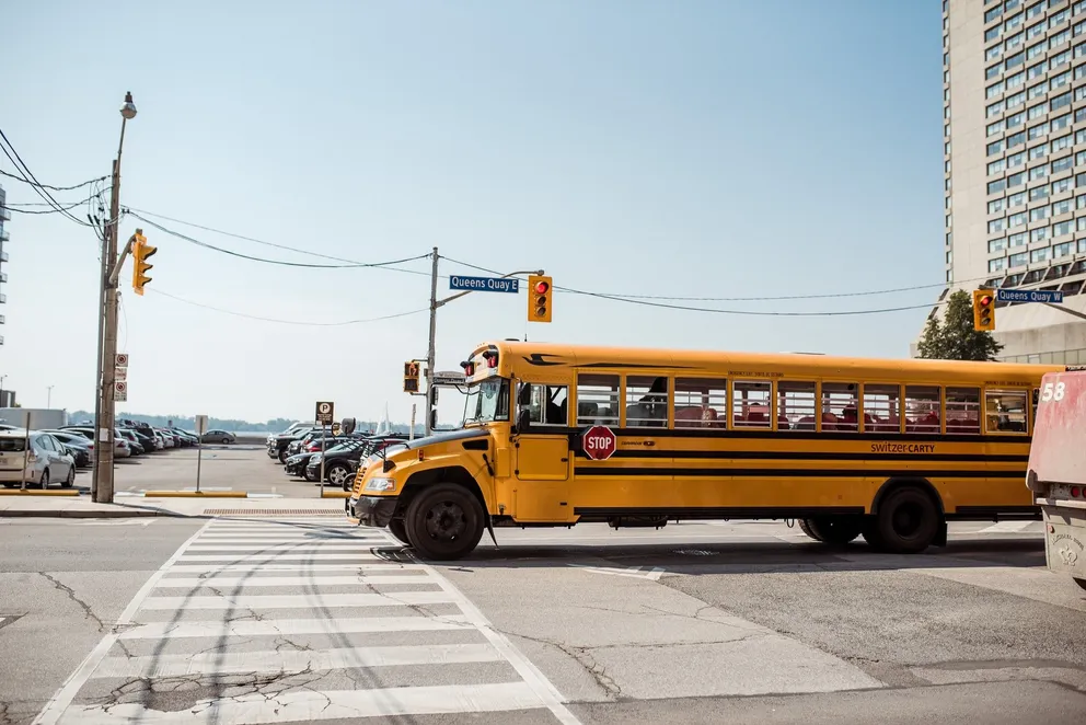 Le bus scolaire se dirigeait dans la mauvaise direction | Source : Unsplash