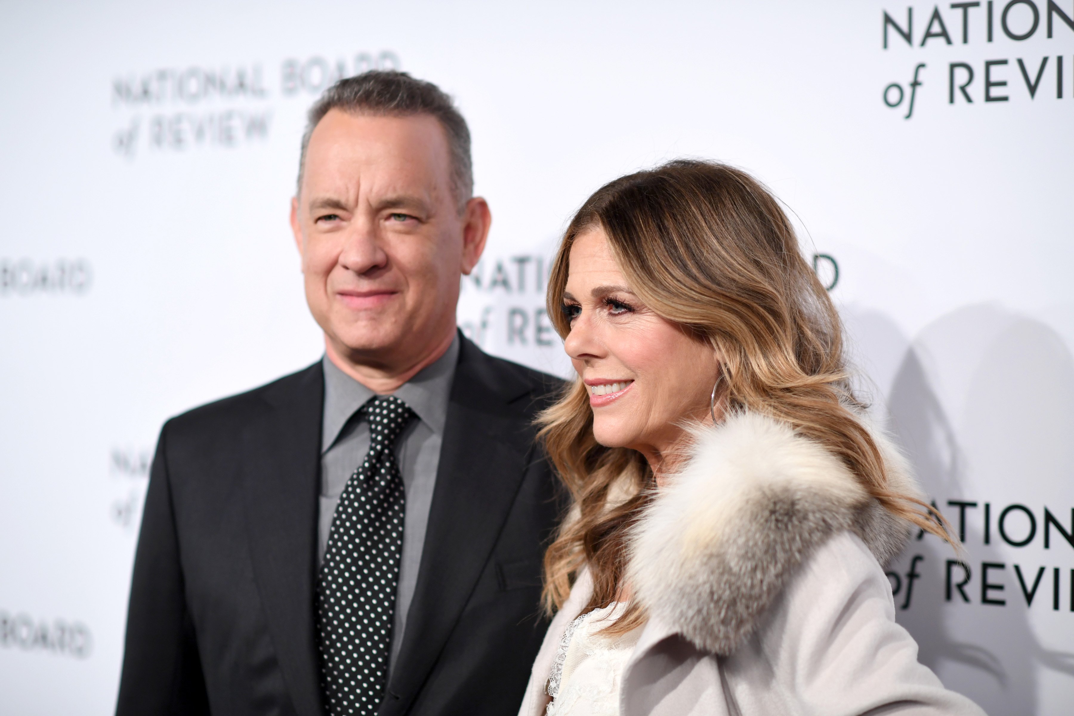 Los actores Tom Hanks y Rita Wilson asisten a la Gala Anual de Premios de la Junta Nacional de Revisión en Cipriani 42nd Street el 9 de enero de 2018 en la ciudad de Nueva York. | Foto: Getty Images