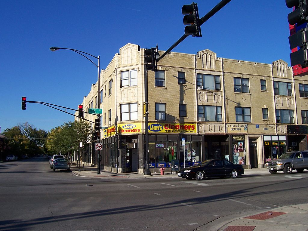 79th and Loomis street in Auburn Gresham, Chicago. Image was taken on October 7, 2010 | Photo: Wikipedia/wksc/79th and Loomis - panoramio/CC BY 3.0