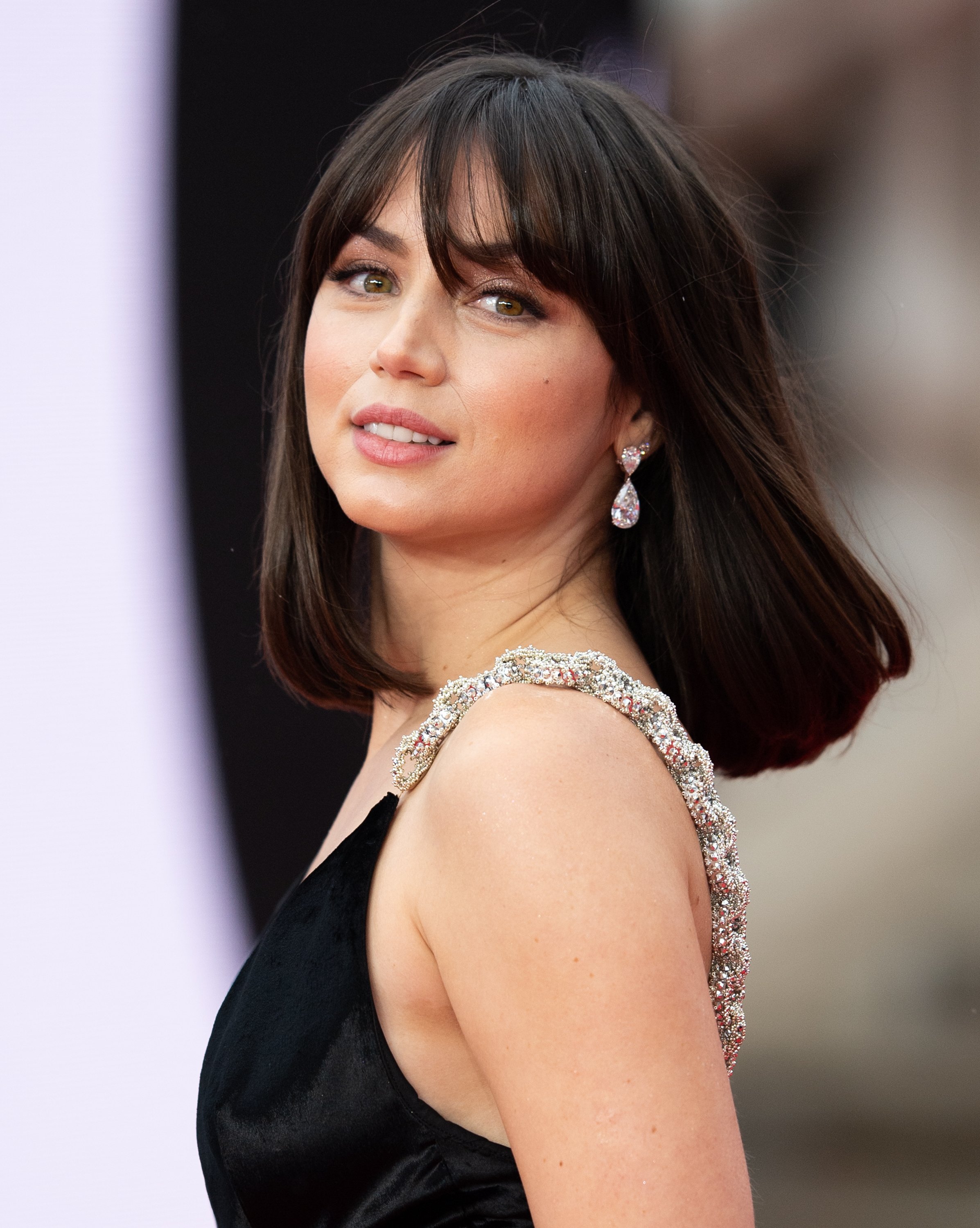Ana de Armas attends the "No Time To Die" World Premiere at Royal Albert Hall on September 28, 2021, in London, England. | Source: Getty Images