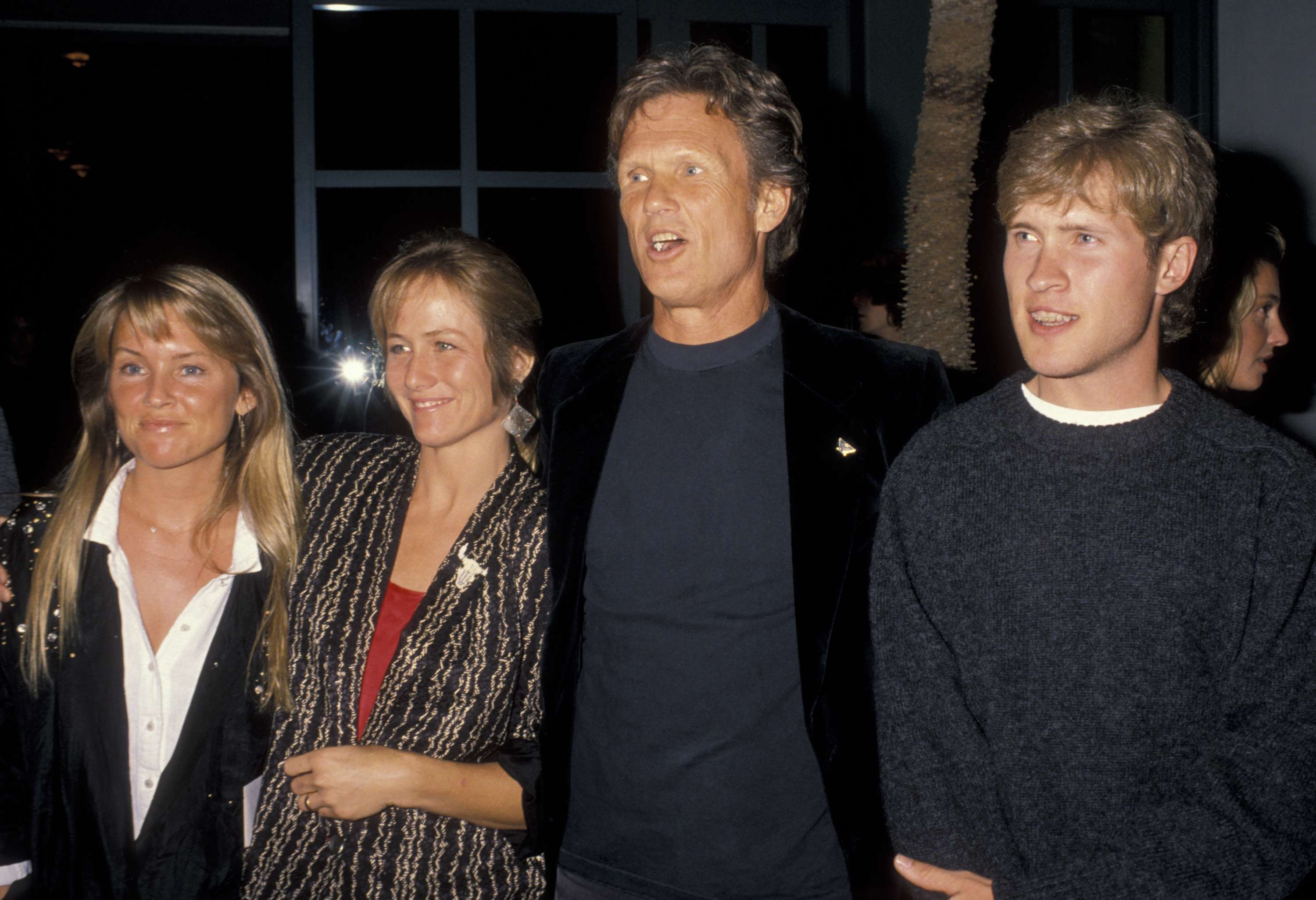 Kris Kristofferson, Lisa Meyers, and family attend Crosby, Stills, Nash and Young Concert Party on March 31, 1990 | Source: Getty Images