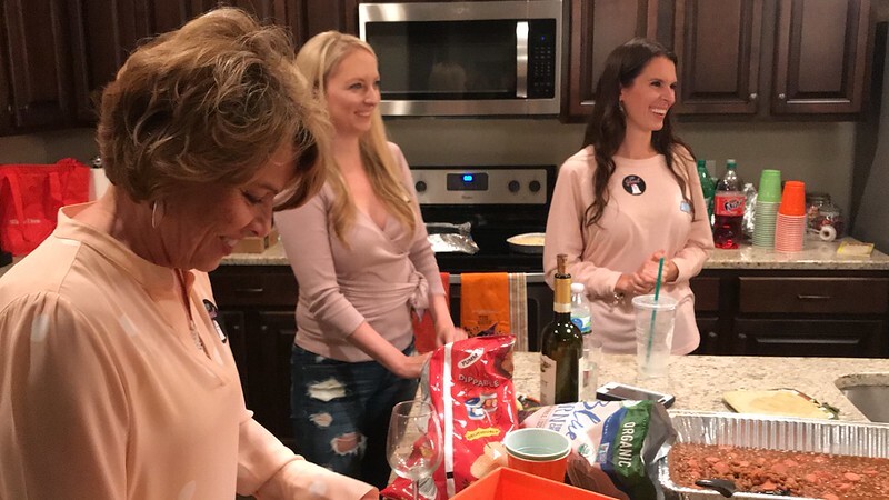 People gathered at a party | Source: Flickr