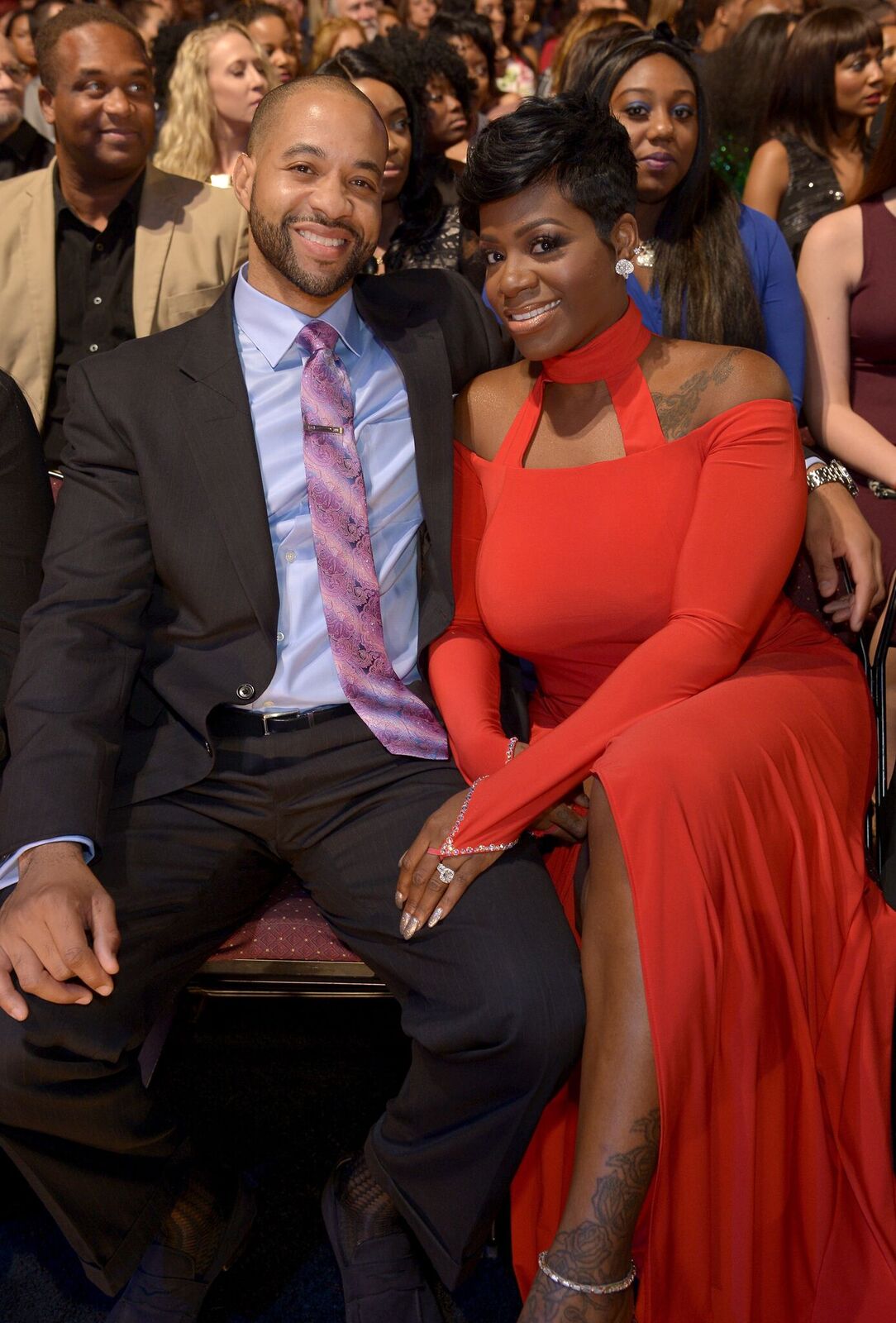 COO of Metro Transportation Kendall Taylor (L) and recording artist Fantasia Barrino attend the 2015 Soul Train Music Awards at the Orleans Arena on November 6, 2015 | Photo: Getty Images