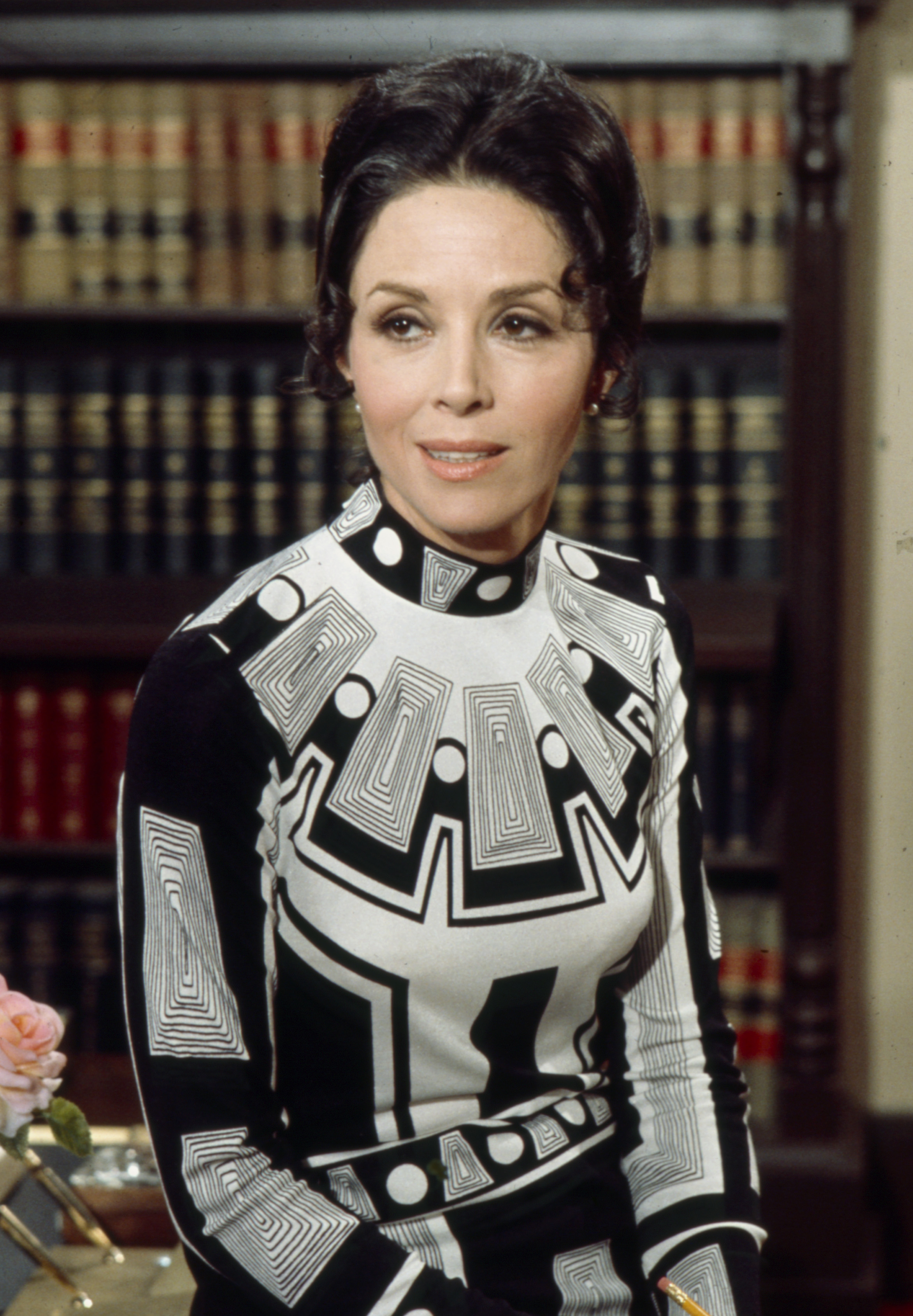 Diana Hyland appearing in the ABC tv series “Owen Marshall, Counselor at Law” in the episode “Final Semester” in 1973 | Source: Getty Images