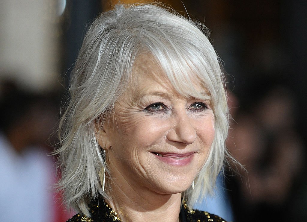 Une chevelure blanche bien entretenue. | Photo : Getty Images.