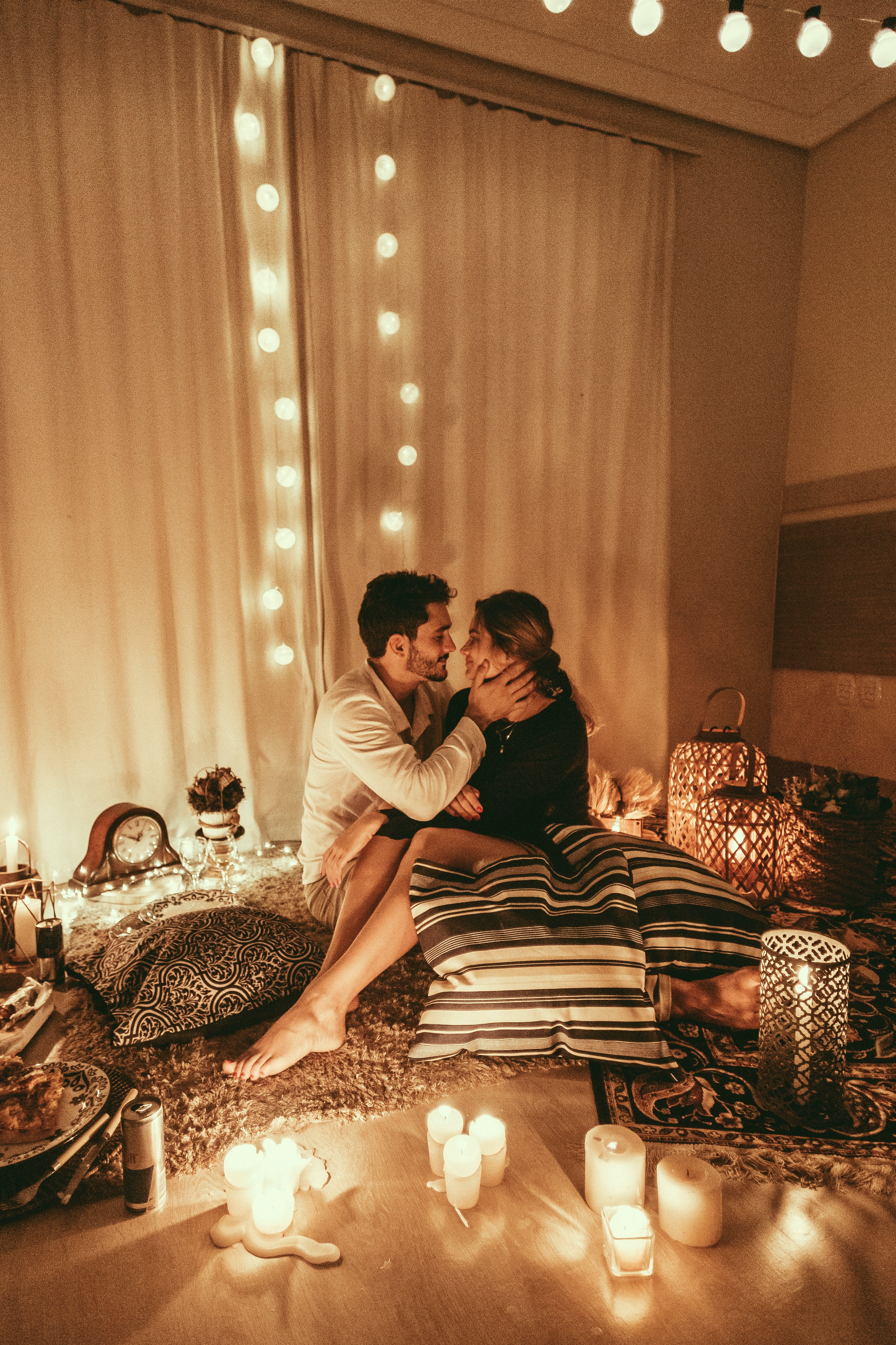 A couple enjoying a romantic evening. | Source: Pexels