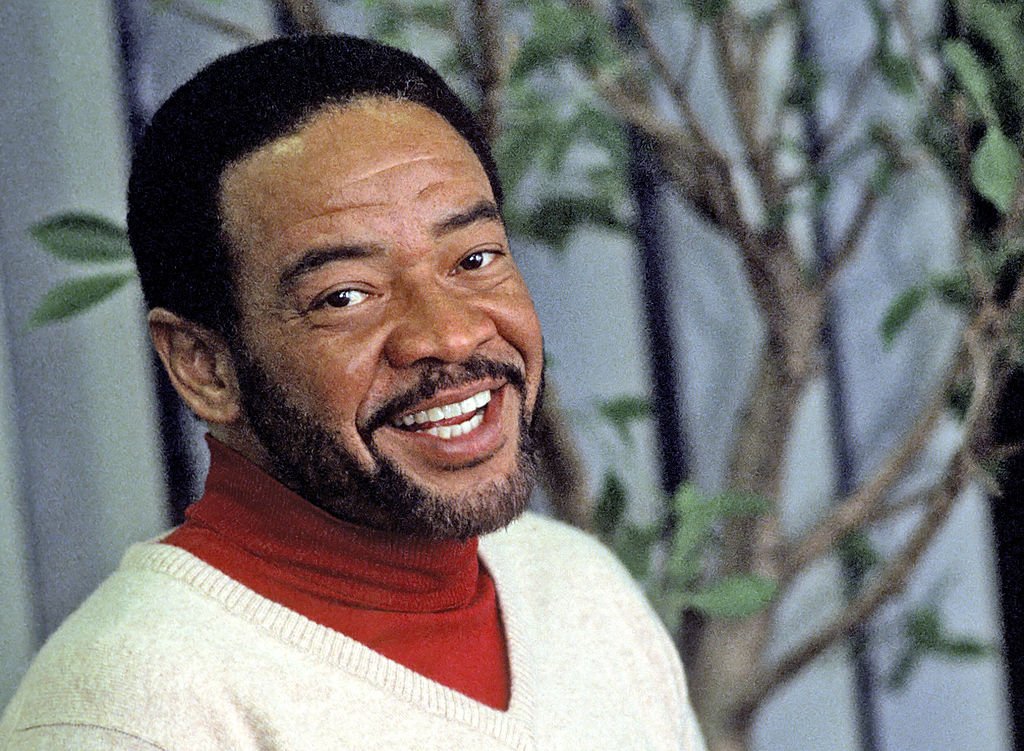 Singer/songwriter Bill Withers poses for a portrait session in 1985 | Photo: Getty Images
