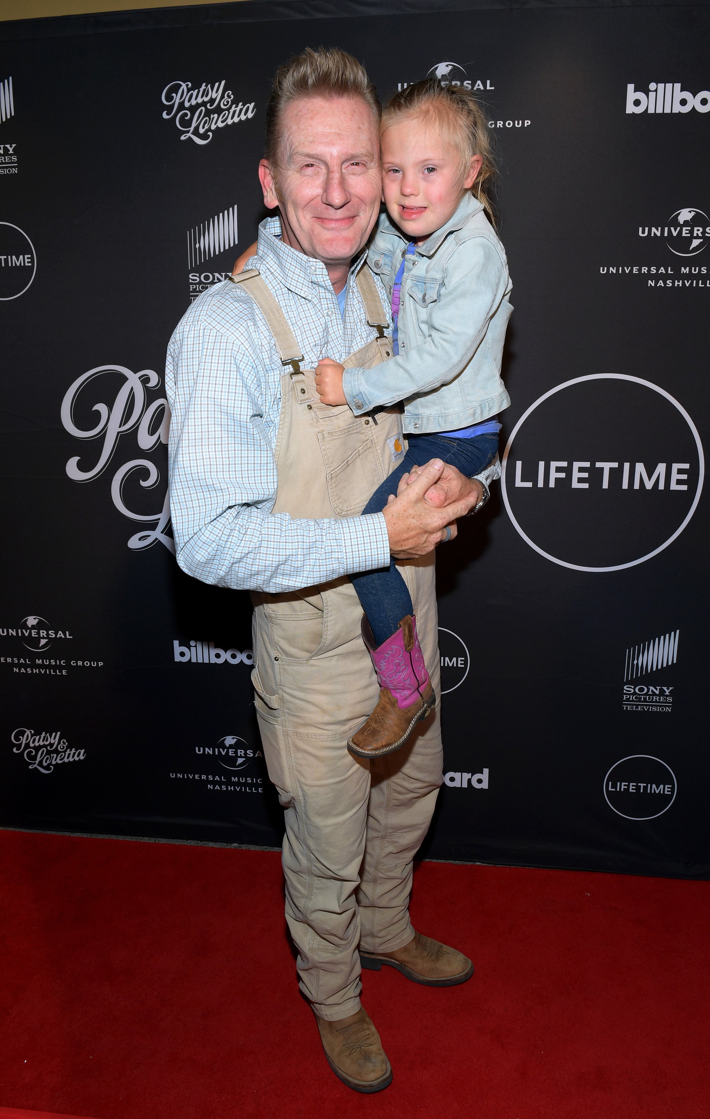 Rory Feek and daughter Indiana Feek attend a special screening and reception for "Patsy & Loretta" on October 09, 2019 in Franklin, Tennessee. | Source: Getty Images.