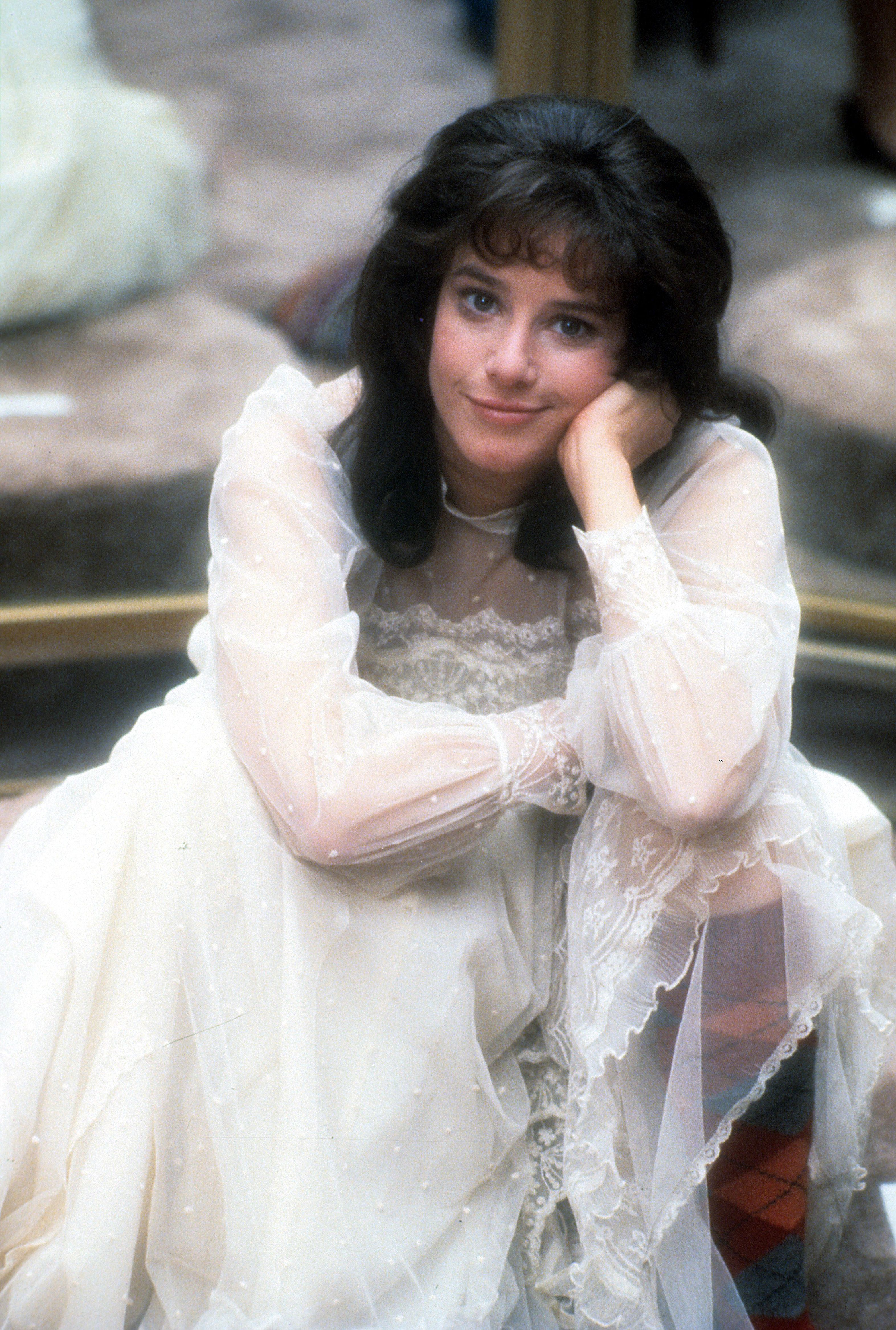 Debra Winger in a scene from the film "Terms of Endearment," circa 1983. | Photo: Getty Images