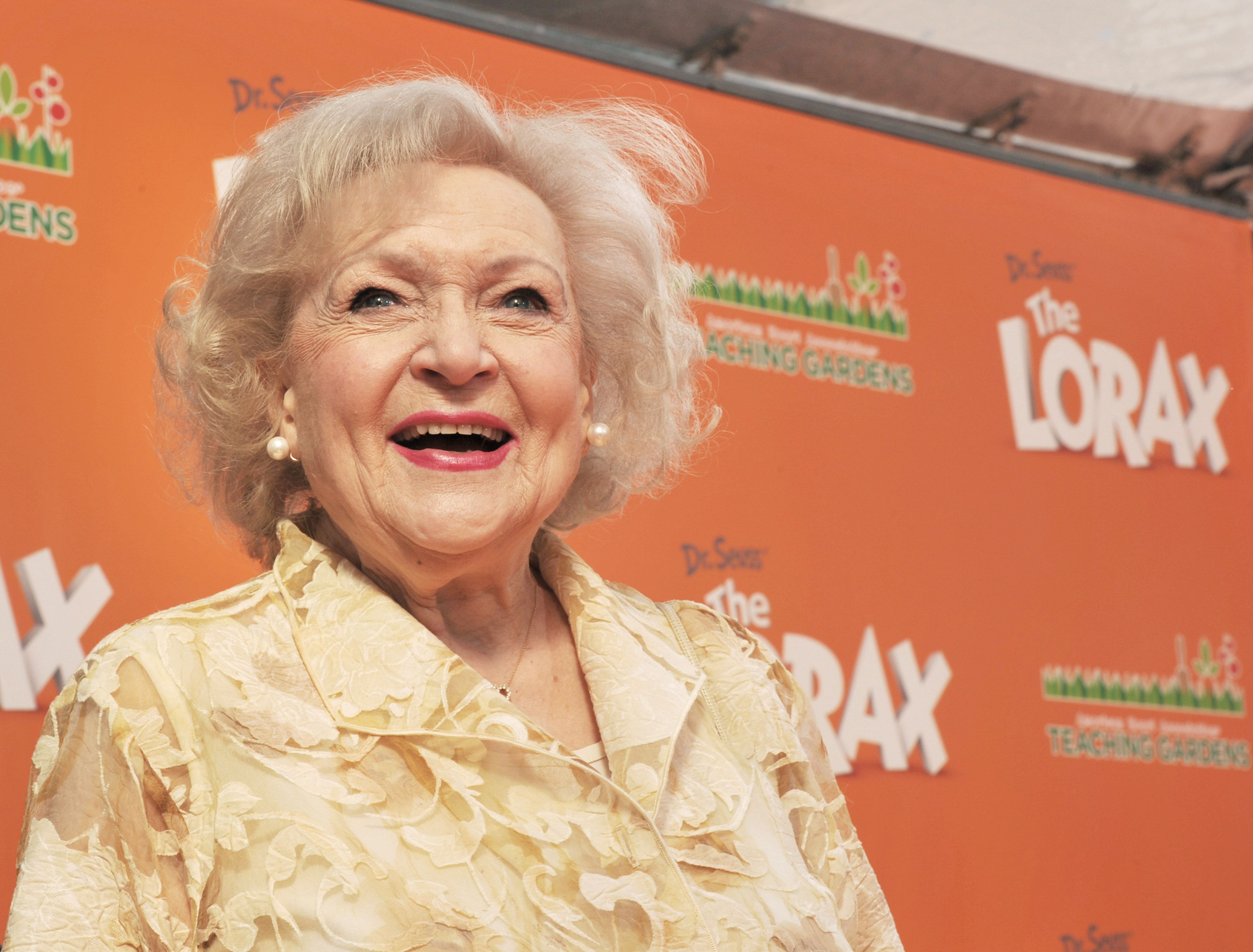 Betty White at the premiere of Universal Pictures and Illumination Entertainment's 3D-CG "Dr. Seuss' The Lorax" at Citywalk on February 19, 2012 | Photo: Getty Images