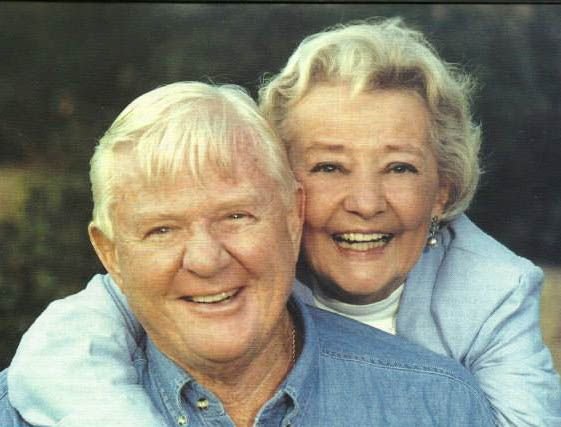 Martin Milner and his wife, Judy, with whom he had 4 children. | Photo: Pinterest.